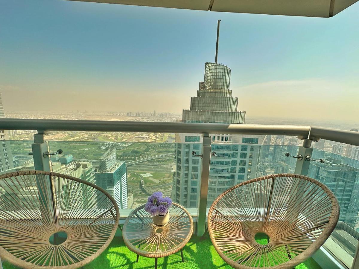 Life Above Clouds Apartment Dubai Luaran gambar