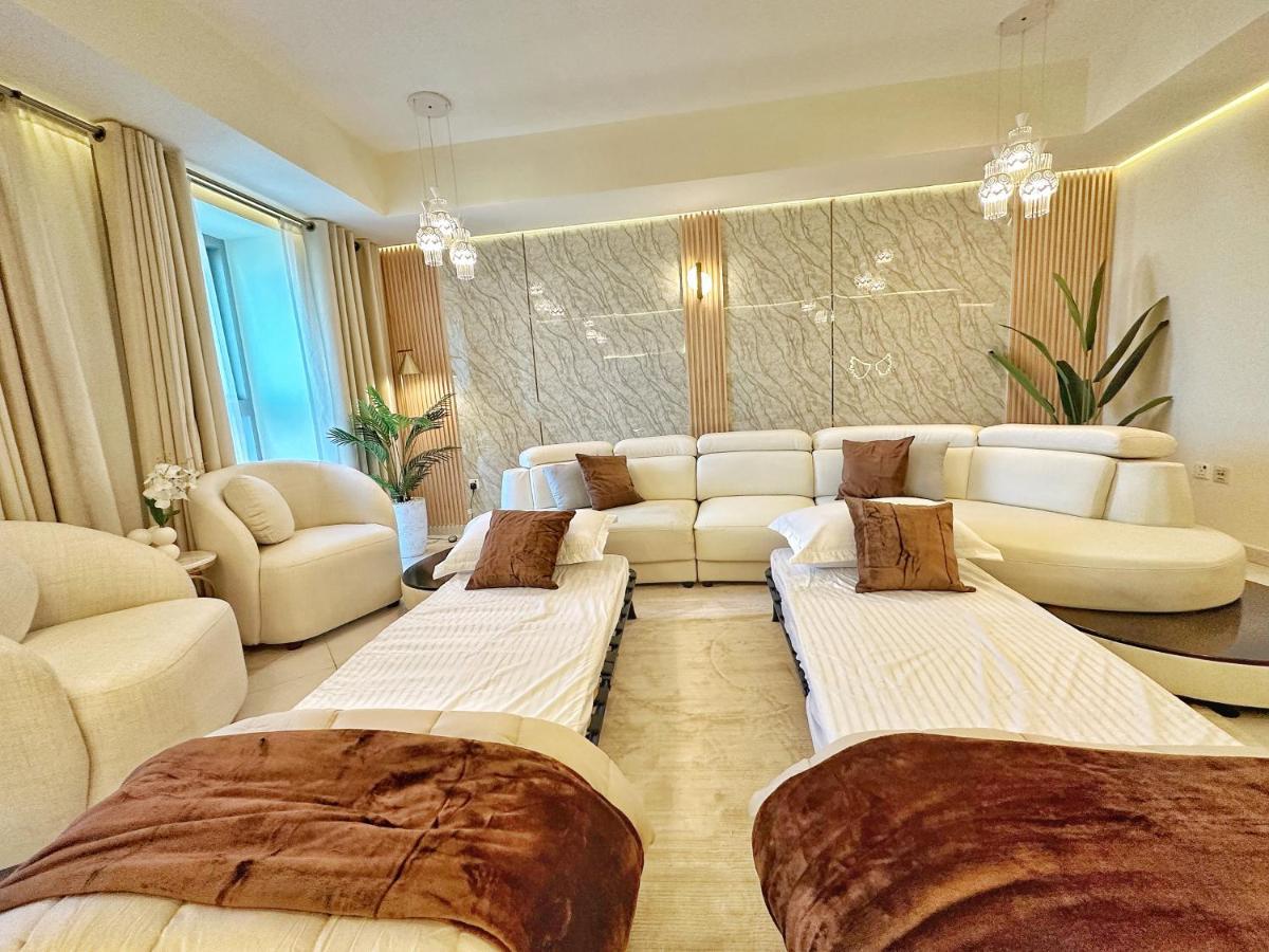 Life Above Clouds Apartment Dubai Luaran gambar