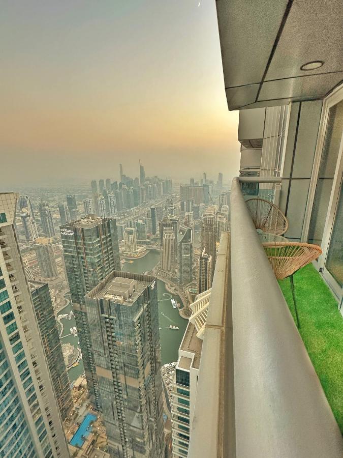 Life Above Clouds Apartment Dubai Luaran gambar