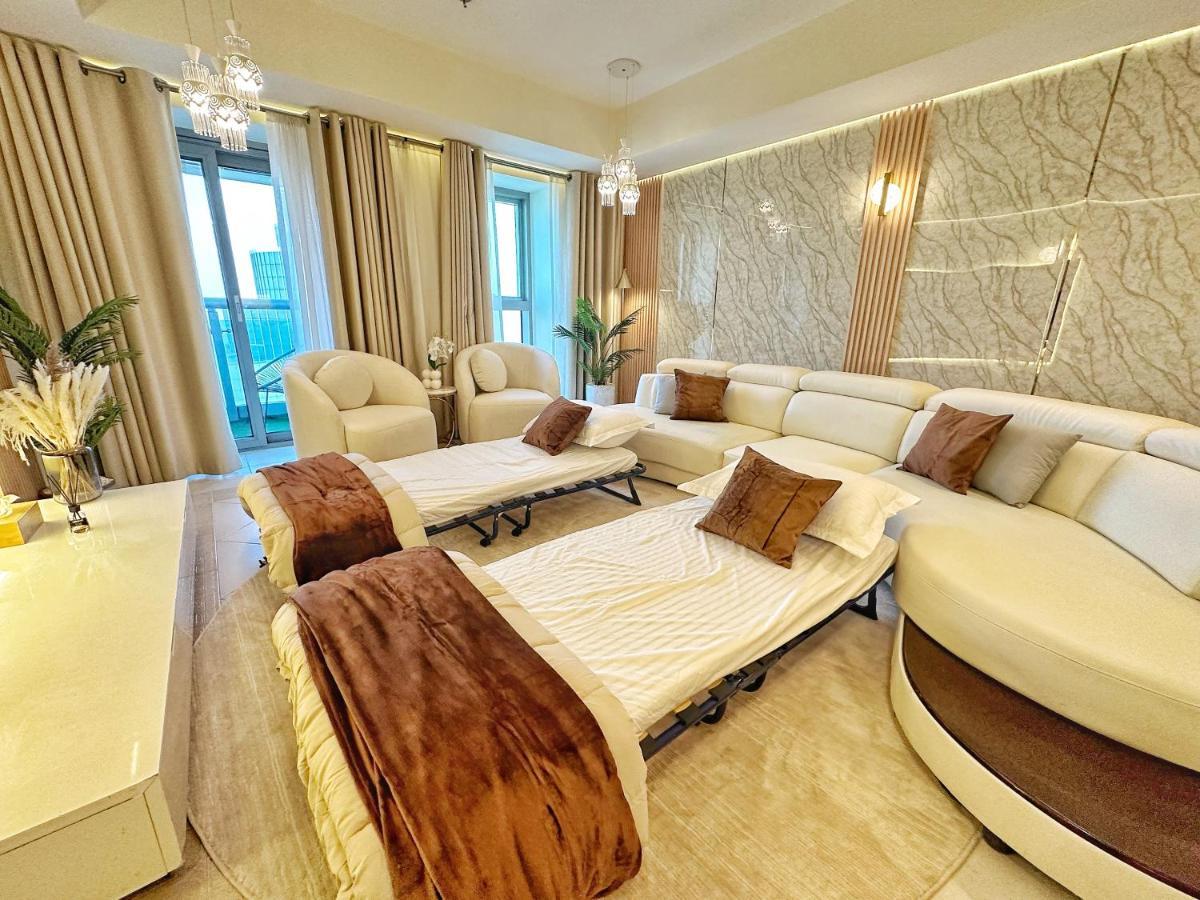 Life Above Clouds Apartment Dubai Luaran gambar