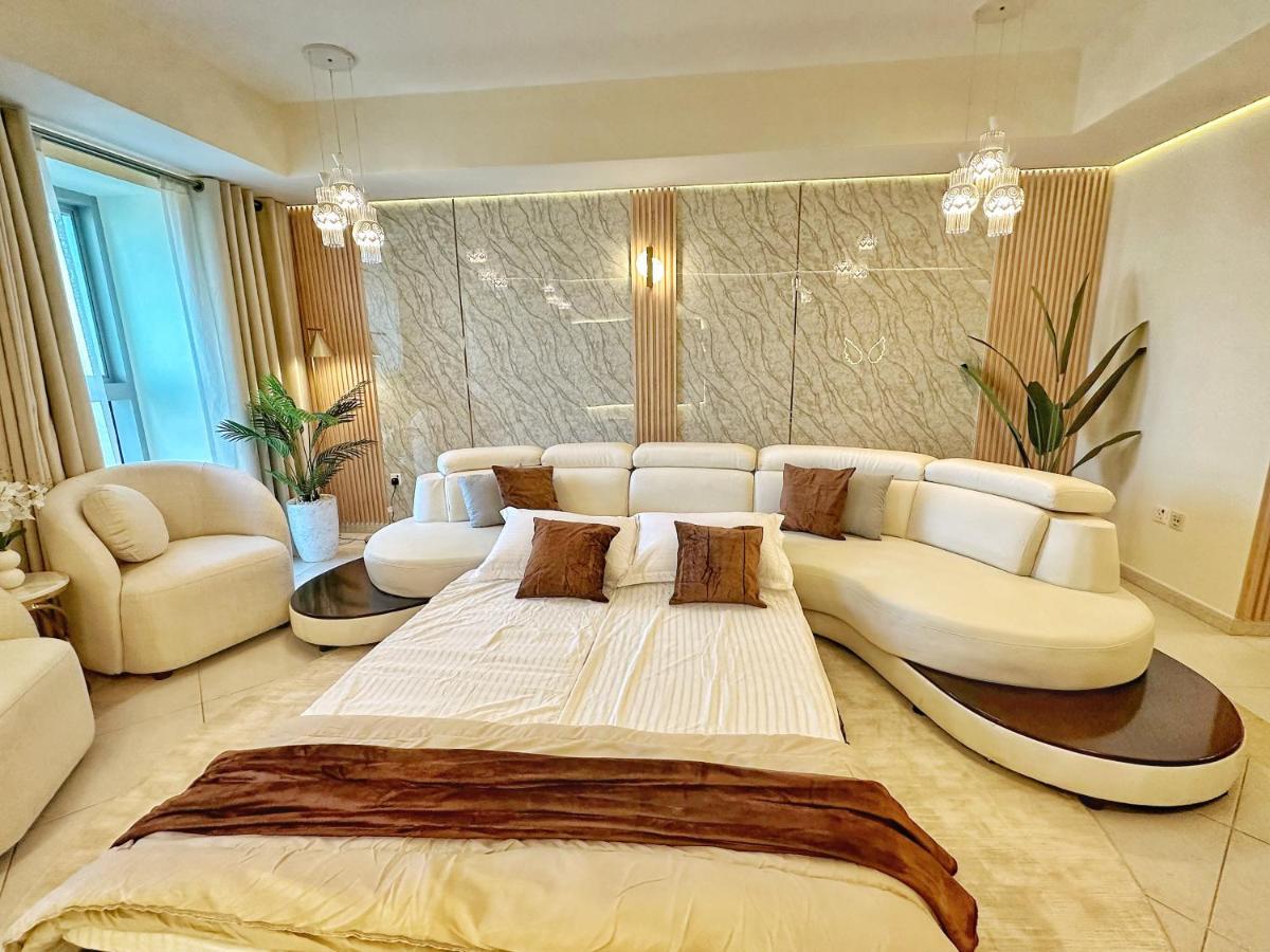 Life Above Clouds Apartment Dubai Luaran gambar